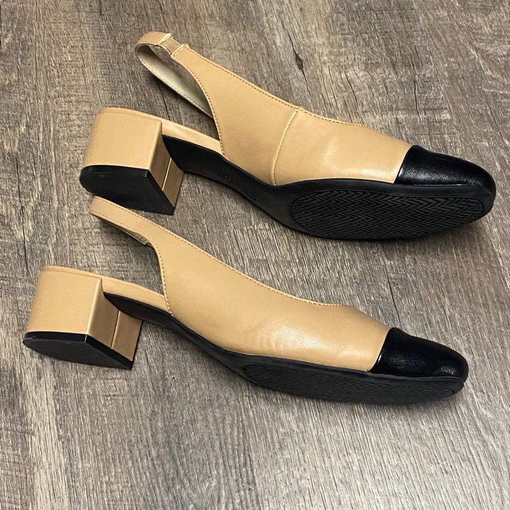 LifeStride Women's Tan and Black Slingback Flats